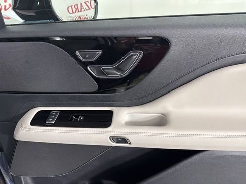 New 2025 Lincoln Aviator 2WD image 22