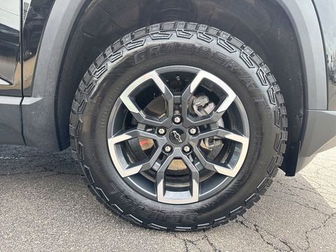 Used 2025 Chevrolet Equinox ACTIV w/ Safety and Technology Package image 53