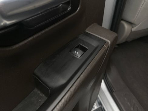 Used 2020 Chevrolet Silverado 1500 LT w/ Convenience Package image 23