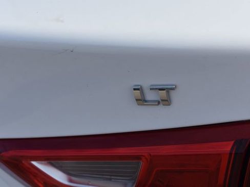 Used 2023 Chevrolet Malibu LT image 11