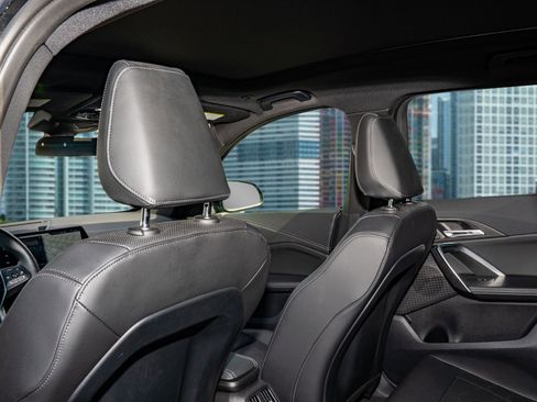 Used 2025 BMW X1 xDrive28i image 18