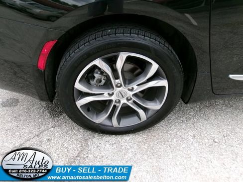 Used 2021 Chrysler Pacifica Pinnacle AWD/4WD image 29