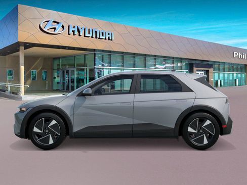 New 2026 Hyundai Ioniq 5 SEL AWD/4WD image 3