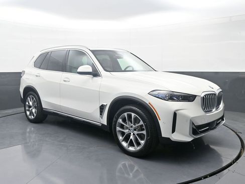 New 2026 BMW X5 xDrive40i image 3