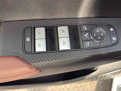 New 2026 Mitsubishi Outlander SEL image 17