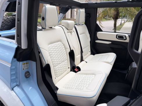 Used 2025 Ford Bronco Outer Banks image 26