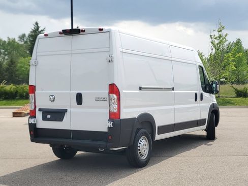 Used 2026 RAM ProMaster 2500 w/ Convenience Group FWD image 2