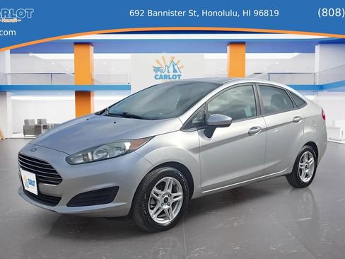 Used 2018 Ford Fiesta SE image 1