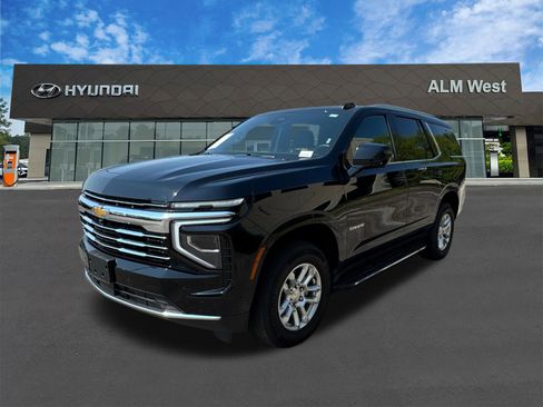 Used 2025 Chevrolet Tahoe LT AWD/4WD image 1