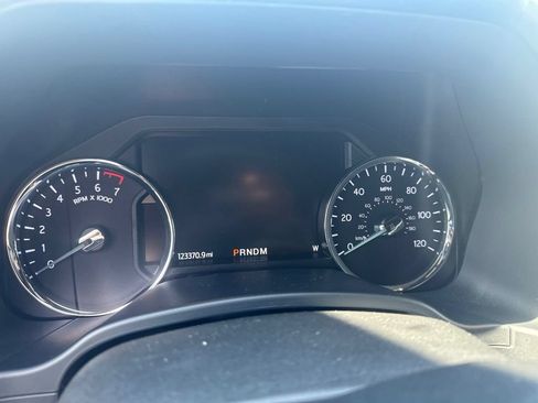 Used 2020 Ford Expedition Max XLT w/ Equipment Group 202A RWD image 8