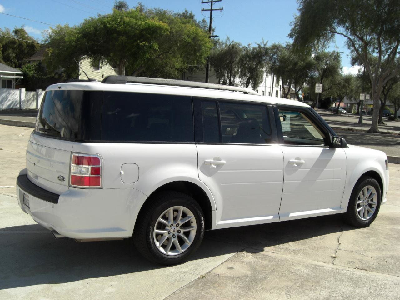 Used 2019 Ford Flex SE FWD image 11