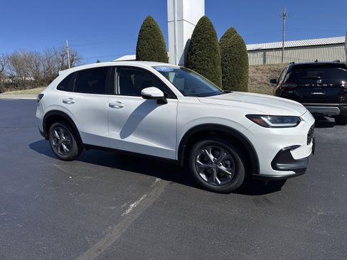 New 2026 Honda HR-V LX image 1