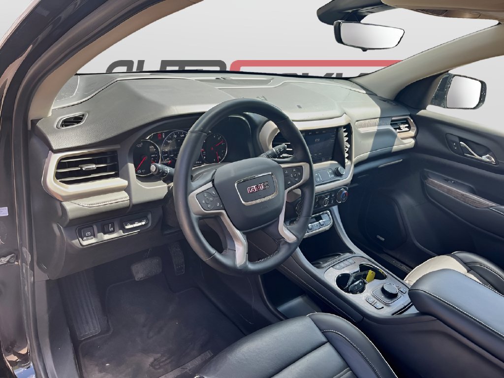 Used 2023 GMC Acadia Denali w/ Black Diamond Edition FWD image 9