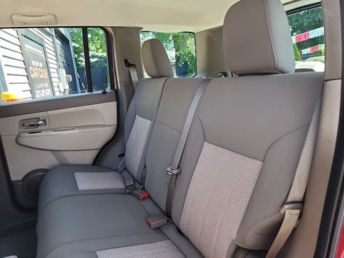 Used 2012 Jeep Liberty Sport AWD/4WD image 34