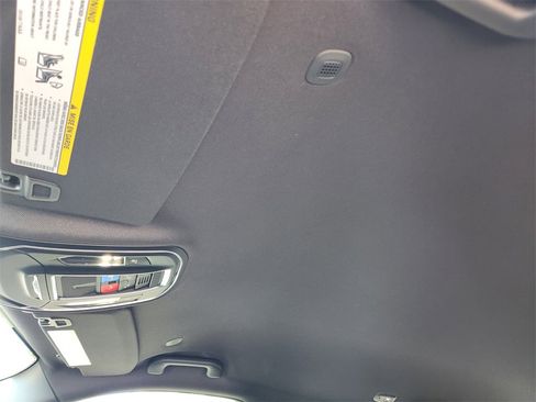 New 2025 Jeep Grand Cherokee Laredo w/ MOPAR Finishing Package image 18