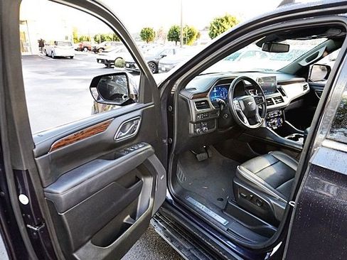 Used 2024 Chevrolet Tahoe Premier image 40