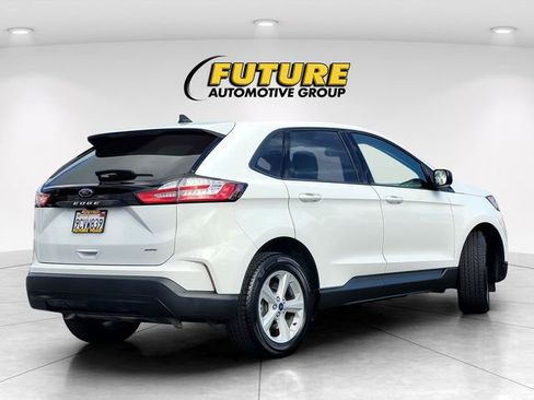 Certified 2022 Ford Edge SE image 4
