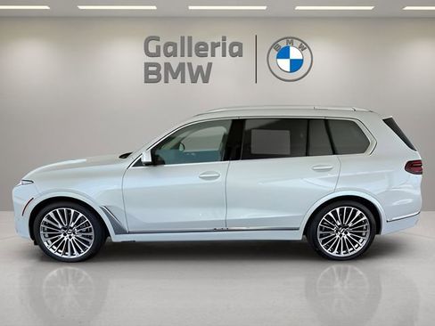 Used 2026 BMW X7 xDrive40i w/ Premium Package image 14