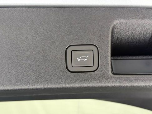 New 2026 Chevrolet Equinox EV LT image 5