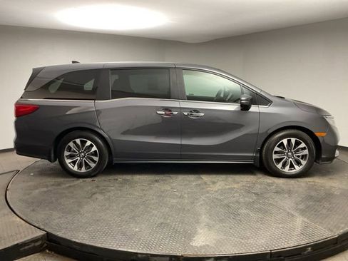 Certified 2024 Honda Odyssey EX-L image 8