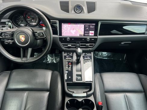 Used 2024 Porsche Macan w/ Premium Plus Package AWD/4WD image 13