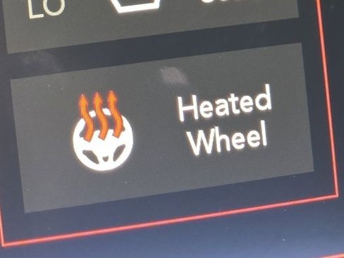 Used 2022 Dodge Challenger R/T w/ Plus Package image 16