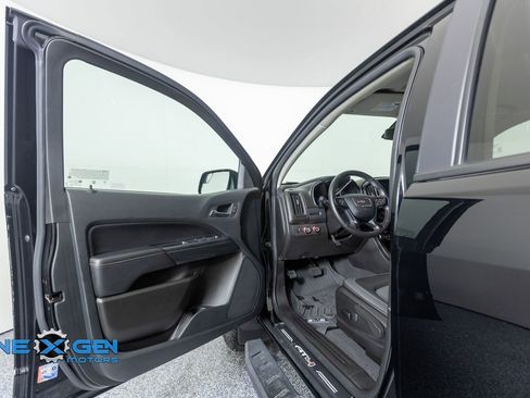 Used 2022 GMC Canyon AT4 AWD/4WD image 9