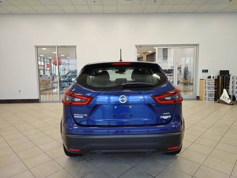 Used 2020 Nissan Rogue Sport S image 4