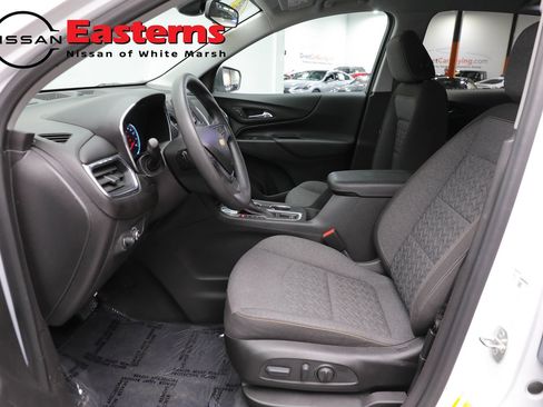 Used 2022 Chevrolet Equinox LT FWD image 14