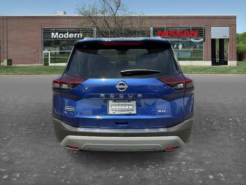 Certified 2023 Nissan Rogue SV w/ SV Premium B Package image 3