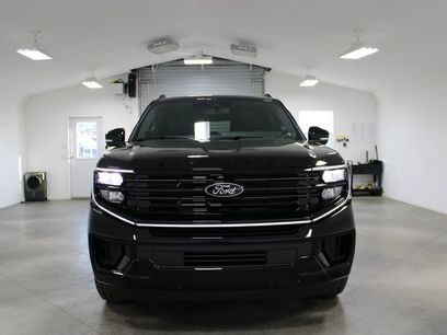 New 2026 Ford Expedition Max Platinum w/ Stealth Appearance Package