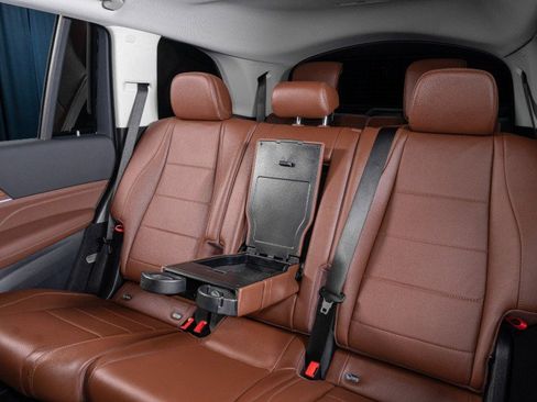 New 2026 Mercedes-Benz GLS 450 4MATIC image 30