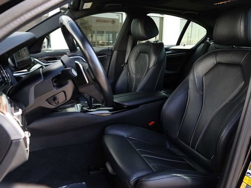 Used 2019 BMW 530e w/ Convenience Package RWD image 26