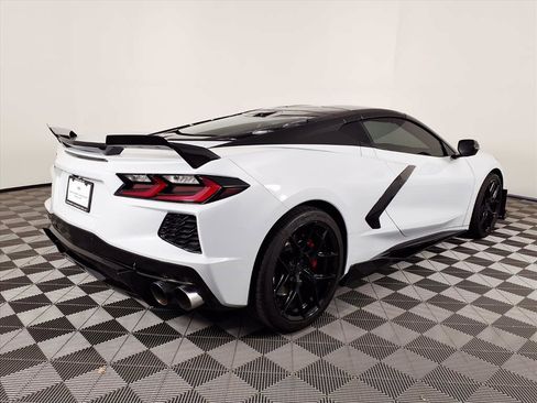 Used 2020 Chevrolet Corvette Stingray Premium Cpe w/ 3LT Preferred Equipment Group image 4