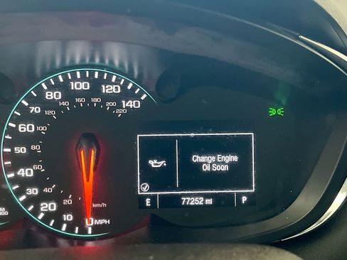 Used 2019 Chevrolet Trax LT w/ LT Convenience Package image 15