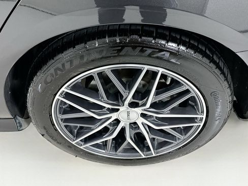 Used 2021 Mercedes-Benz E 350 Sedan image 34