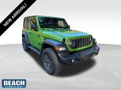 Used 2025 Jeep Wrangler Sport S image 1