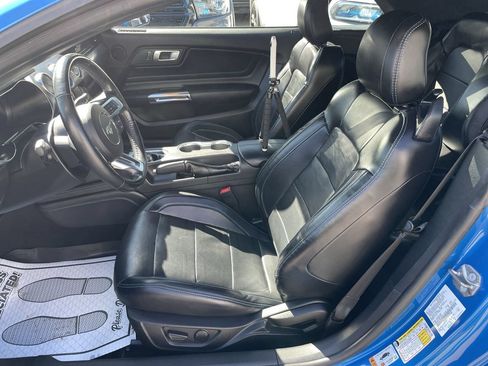 Used 2020 Ford Mustang GT Premium w/ Equipment Group 401A RWD image 27