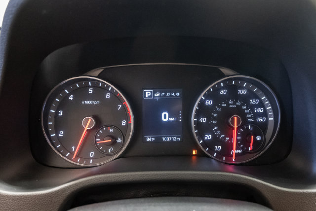 Used 2018 Hyundai Elantra Sport w/ Sport Premium Package 03 FWD image 14