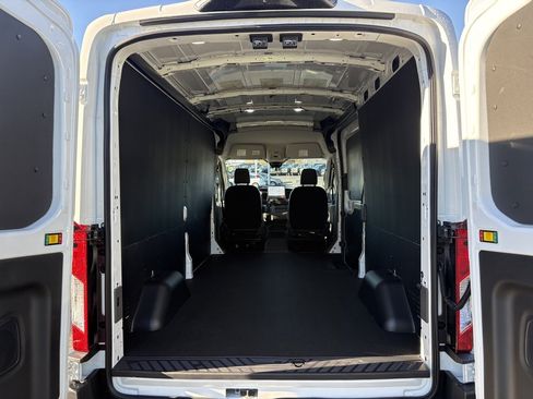 New 2026 Ford Transit 250 148 Medium Roof w/ Load Area Protection Package image 7