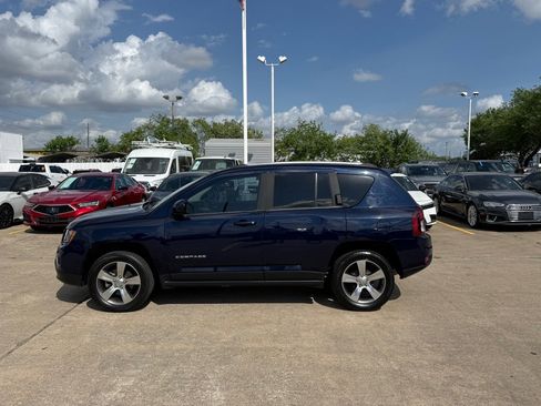 Used 2016 Jeep Compass High Altitude image 2