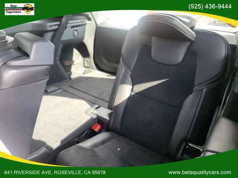 Used 2017 Volvo XC90 T6 R-Design w/ Vision Package image 34