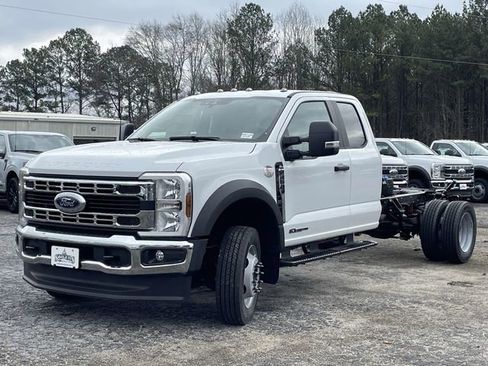 New 2026 Ford F450 XL w/ XL Chrome Package image 24