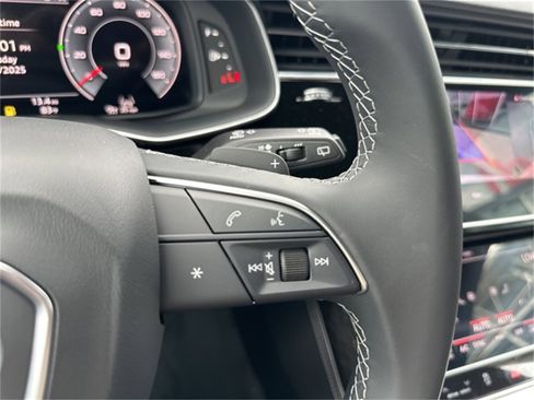 New 2025 Audi Q8 Premium Plus image 17