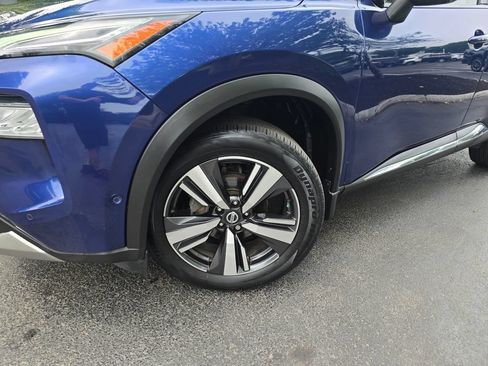 Used 2021 Nissan Rogue Platinum AWD/4WD image 2