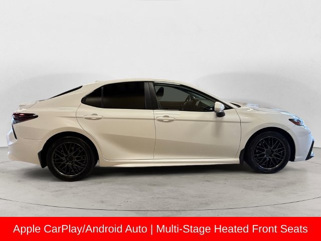 Used 2023 Toyota Camry SE w/ Cold Weather Package AWD/4WD image 7
