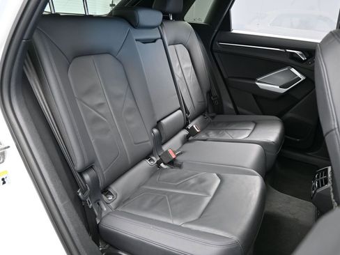 Used 2025 Audi Q3 2.0T Premium image 44