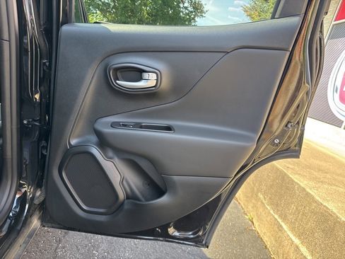 Used 2023 Jeep Renegade Trailhawk image 54