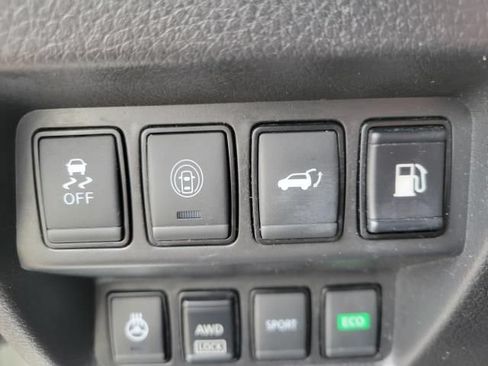 Used 2018 Nissan Rogue SL w/ Premium Package AWD/4WD image 21