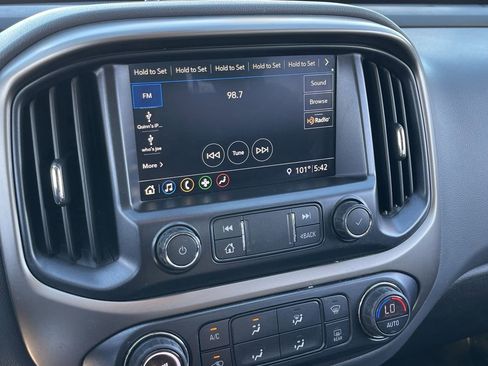 Used 2019 Chevrolet Colorado Z71 AWD/4WD image 26